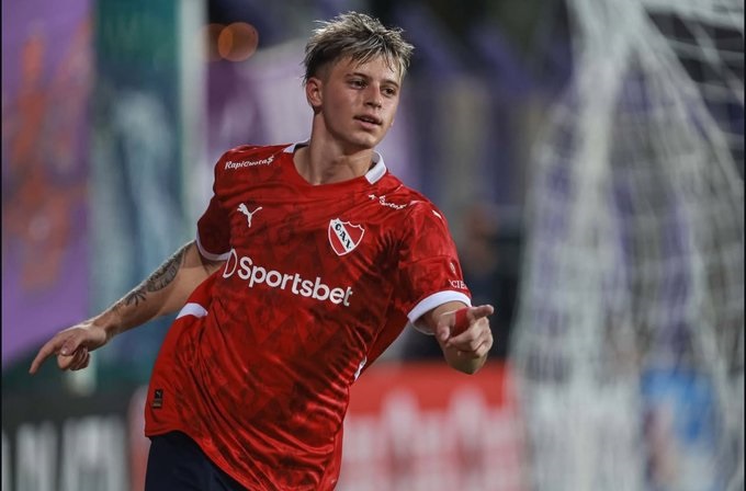Diego Tarzia, delantero de 21 años, convirtió su segundo gol con la casaca de Independiente.
