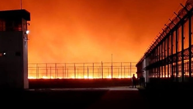 El jefe de la Policía del Chubut aseguró que el fuego estuvo cerca del IPP y el COSE pero "no cruzó la ruta y no hubo riesgo en las instituciones".
