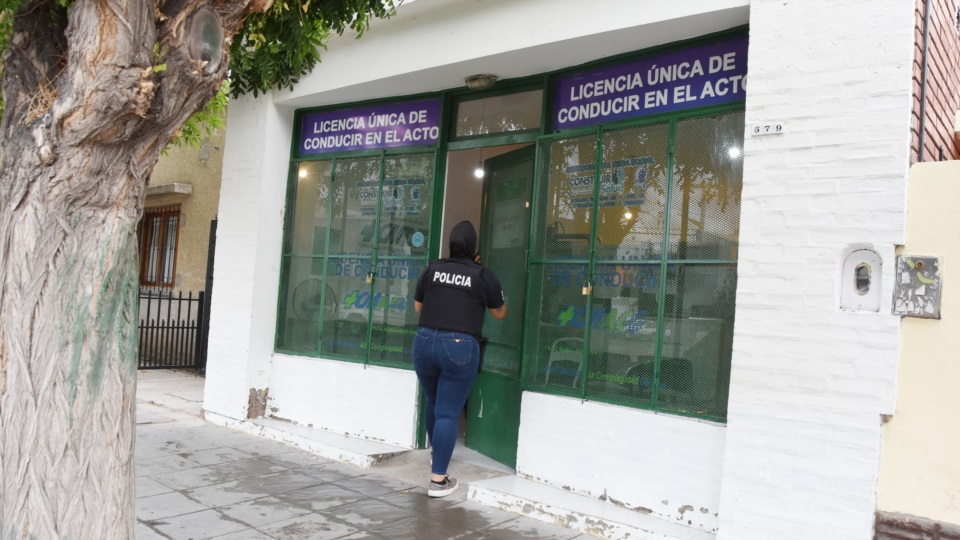 Centro Médico en Trelew / Norman Evans 