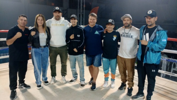 Un lujo tener el ring a varios ex campeones del mundo. Los Matthysse y los Narváes dijeron presentes.