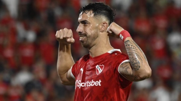 Independiente le ganó a Gimnasia y quedó primero en la tabla con puntaje ideal.