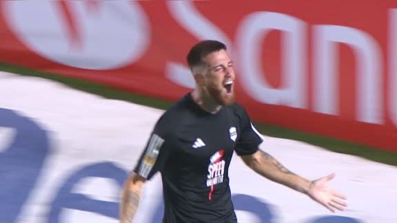 Triunfazo de Riestra en el Monumental para estirar el invicto.
