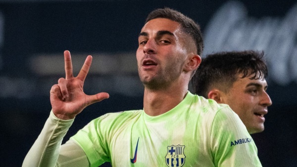 Ferran Torres se destacó con triplete en la goleada de Barcelona.