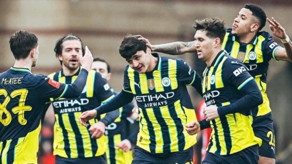 Manchester City avanza a la quinta ronda de FA Cup tras vencer a un complicado Leyton Orient.