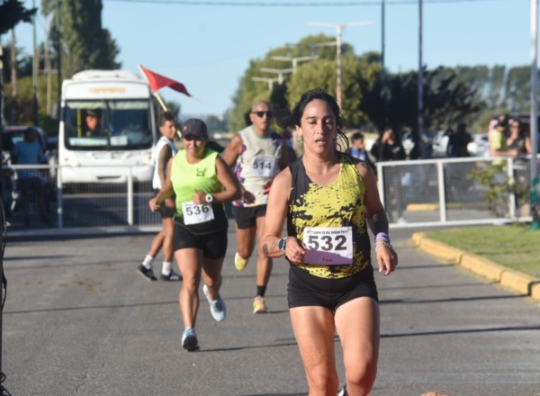 Noemí Crettón, tercera en damas 5K (Foto Sergio Esparza/Jornada Medios).