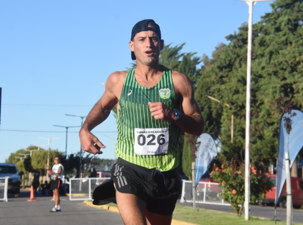 Silvio Moya, segundo en 10K (Foto Sergio Esparza/JornadaMedios).