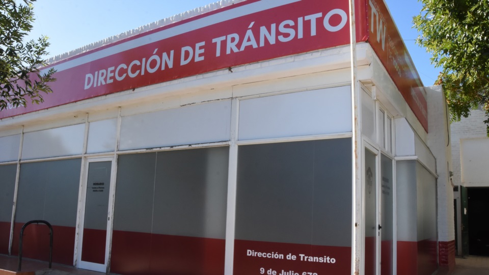 Dirección de Tránsito de Trelew / Norman Evans 
