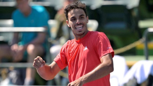 "Fran" tuvo que laburar mucho, levantó 10 break point sobre 13 que tuvo De Miñaur.