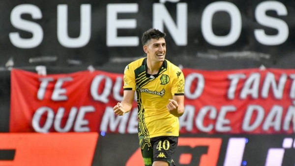 Justo Giani abrió el marcadoir en el "Diego Armando Maradona".