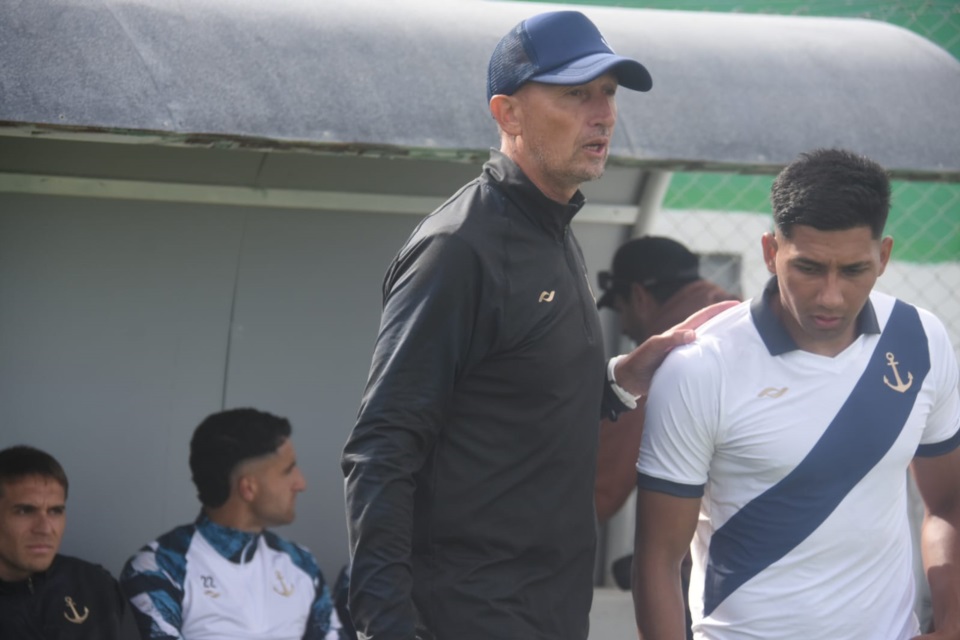 Gabriel Nasta, en su regreso a Brown. (Foto: Sergio Esparza/Jornada).