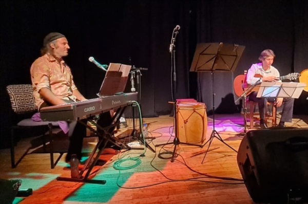 El domingo será el turno de Juan Ignacio Sicardi y Luciano Palacios que presentarán un espectáculo músical, en guitarra y el piano.