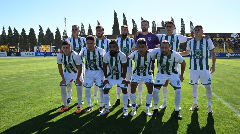 Los once de San Miguel. Foto: Maxi Jonas.