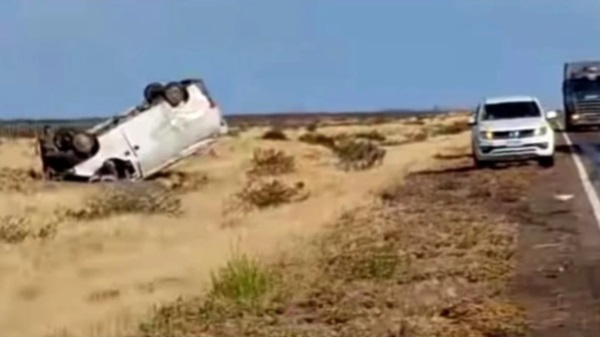 El accidente sucedió a 35 kilómetros de Trelew.