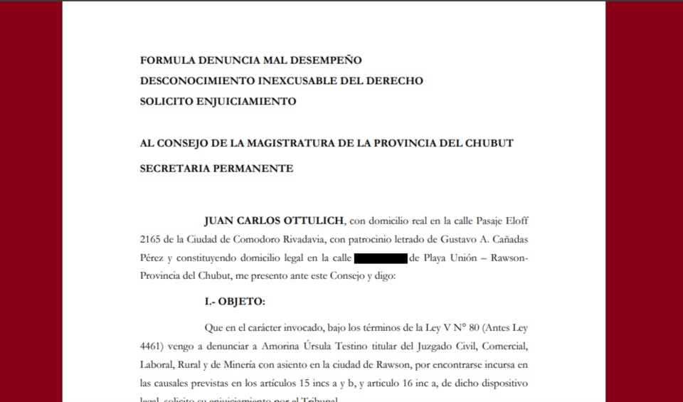 Facsímil de la denuncia de Ottulich a la jueza Testino.