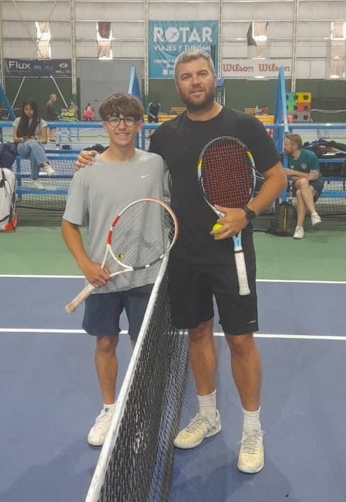 Joaquín Toledano y Martín Real, dos protagonistas que tendrá el singles de 1°/2° categoría.