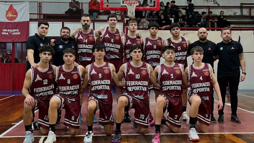 El plantel de Federación Deportiva que afrontó el cuadrangular.  ( Foto: Facebook de La Fede).