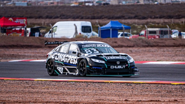 Facundo Ardusso ganó la segunda carrera del Turismo Carretera 2000 en Neuquén.