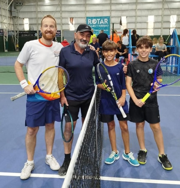 Gilmartim-Melideo y Pes-M. Moreno se enfrentaron en el dobles de 4º Varones.