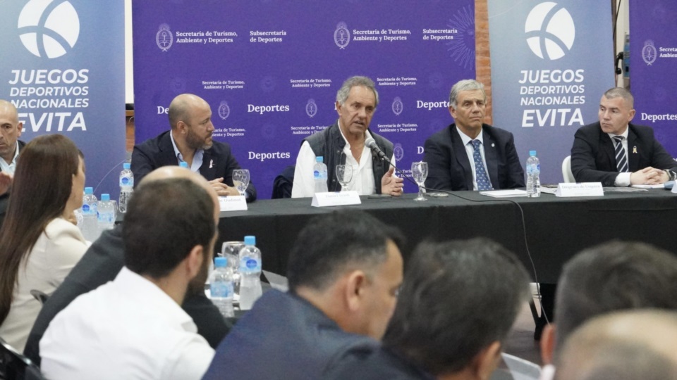 Daniel Scioli anunciando, en octubre del 2024, el Plan Estratégico Deportivo 2025/28.