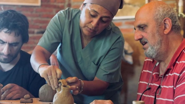 Artistas, artesanos y ceramistas tuvieron la oportunidad de experimentar con técnicas tradicionales.