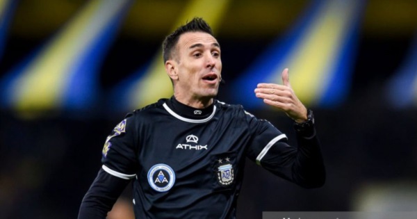 Pablo Dóvalo será el árbitro principal entre Almagro - Deportivo Madryn.