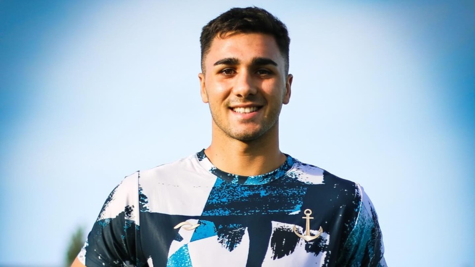  Zubowicz tiene contrato con Ferro hasta diciembre de 2025. Estuvo a préstamo en un club español de Tercera división en 2024.