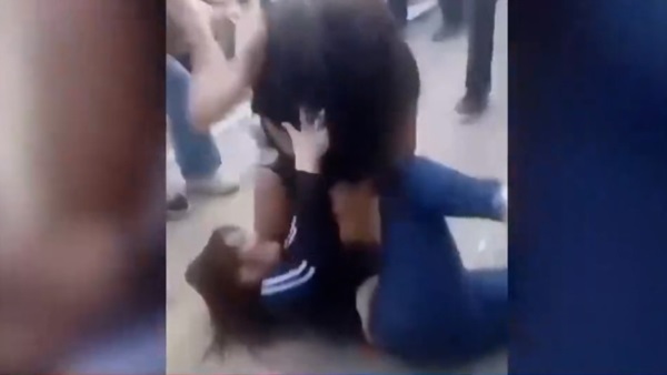 Captura de lo sucedido en plena calle. Fuente: América TV