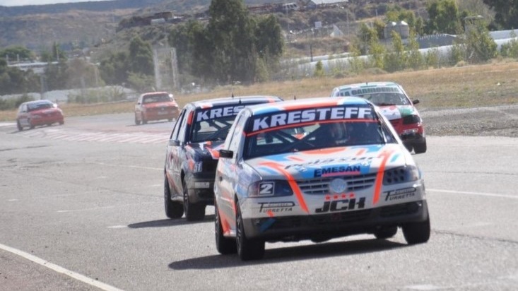 Renzo Blotta le ganó el duelo al campeón Pablo Pires en la final de la monomarca Gol.