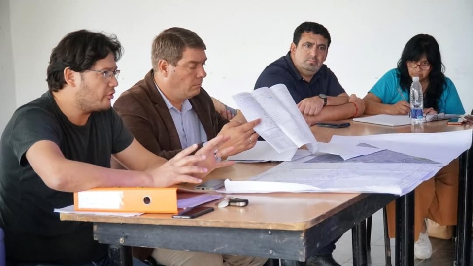Damián Biss y parte de su gabinete en el exIAC.