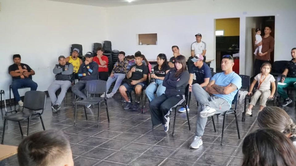 Vecinos del sector acordaron los pasos para avanzar con las obras.