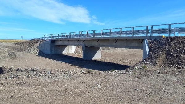 Se trata de un puente categoría A-30 de única mano con 28 metros de longitud.