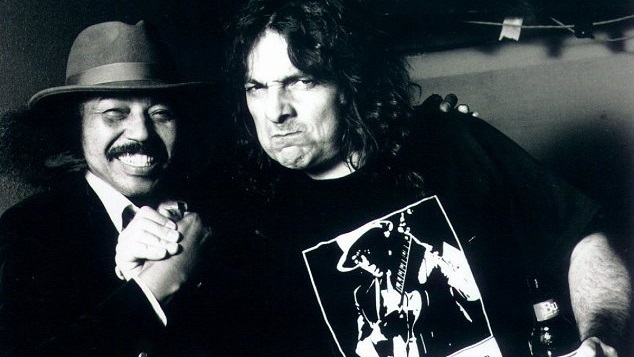 Pappo con el tecladista Deacon Jones, un nombre fuerte dentro de la historia del blues. 