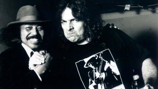 Pappo con el tecladista Deacon Jones, un nombre fuerte dentro de la historia del blues. 