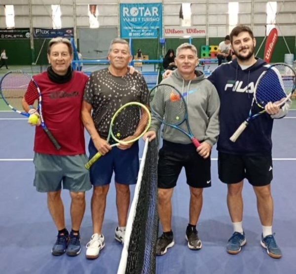 Solivella-Eduardo y los Oller, Javier y Franco, definieron el título en el doble de 4º Caballeros.