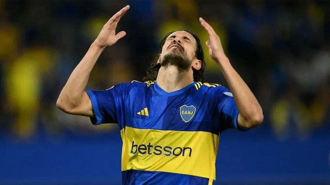 Malas noticias en Boca. Cavani sufrió una lesión y está descartado para el Superclásico.