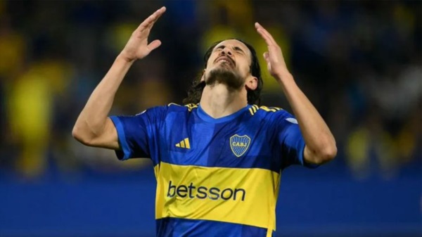 Malas noticias en Boca. Cavani sufrió una lesión y está descartado para el Superclásico.