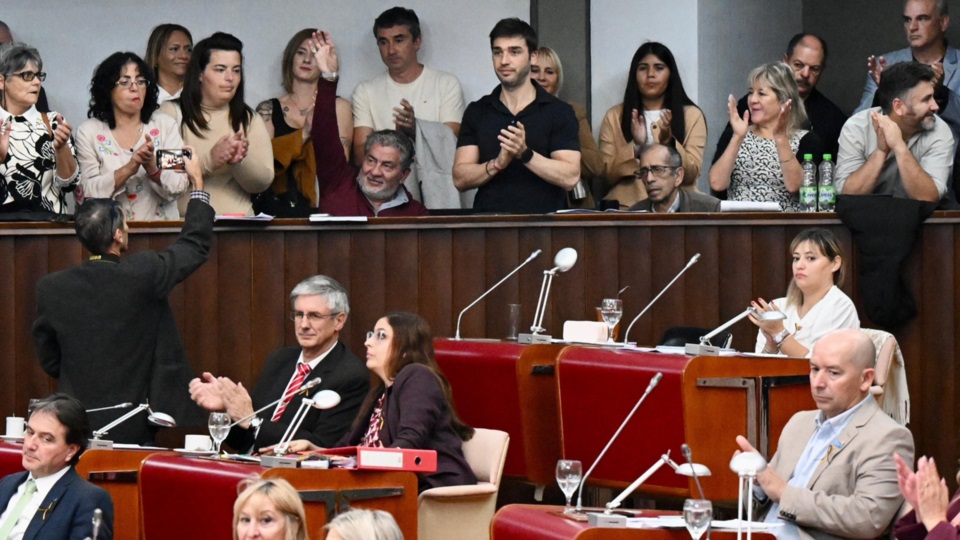 Torres aplaude, Taboada saluda. Buena semana para el Gobierno en la Legislatura.