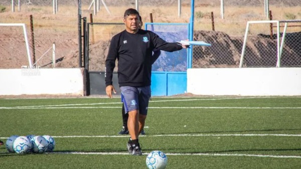 Alejandro "Cachorro" Abaurre, un ícono histórico de Godoy Cruz, máximo goleador en la historia del club, fue echado en Rincón..