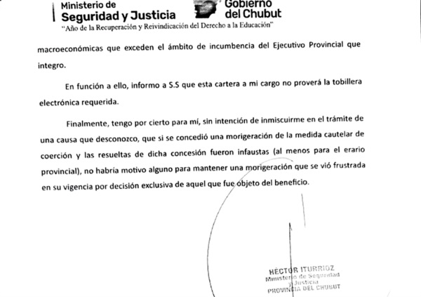 La nota del ministro de Seguridad negando el aparato. 