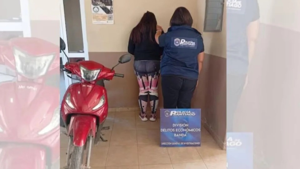 En la vivienda se secuestraron dos celulares y una moto.