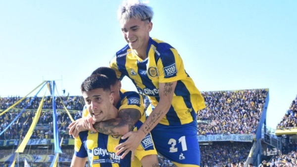 Cuando se moría el partido, el paraguayo Giménez ganó de cabeza, confirmó la remontada ante Vélez.