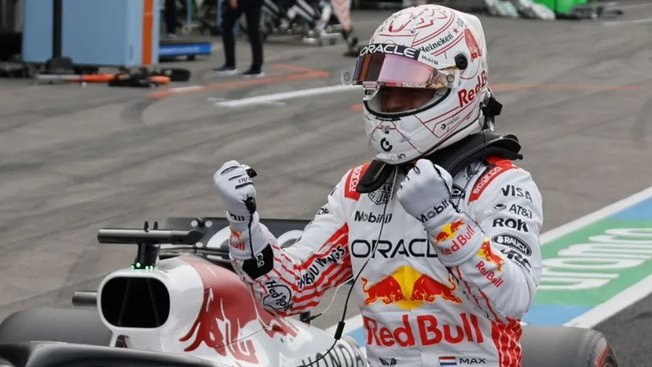 Verstappen hace historia en Japón: pole position con vuelta épica en Suzuka.