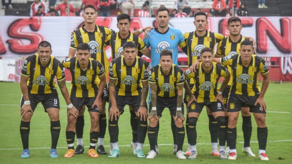 Los once de Madryn para enfrentar a San Martín. Foto: Prensa San Martín.