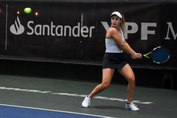 La brasileña Sofía Cohen Perovani no tuvo chances ante la chilena Labraña (Sergio Esparza/Jornada Medios).