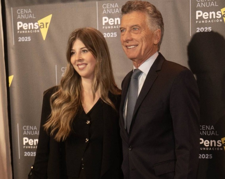 Cristina y Macri en abril pasado. "Mi único jefe".
