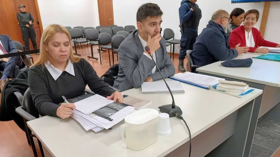 Luciana Coppini y Matías Ayuzo, de la Fiscalía de Sarmiento.