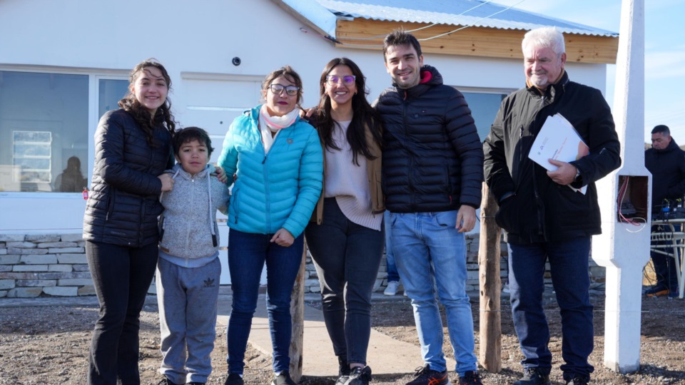 Bilbao, Torres y Espada con una de las familias beneficiadas.