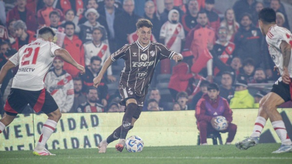 (Foto: @caplatense).