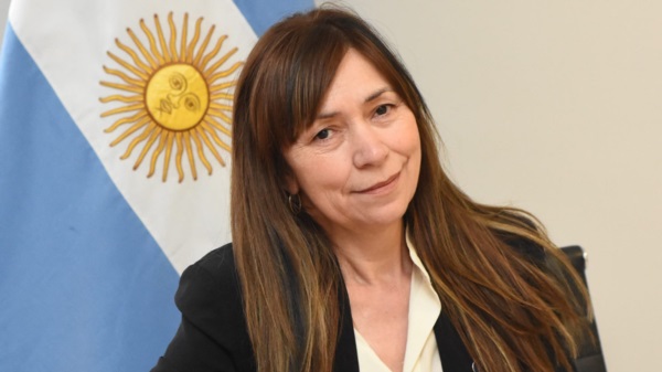 Diputada Toro, enojada con los periodistas.