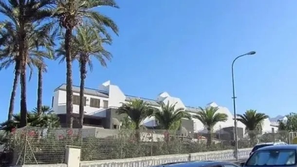 El complejo de departamentos de Tenerife en donde fue hallada muerta la argentina. 
